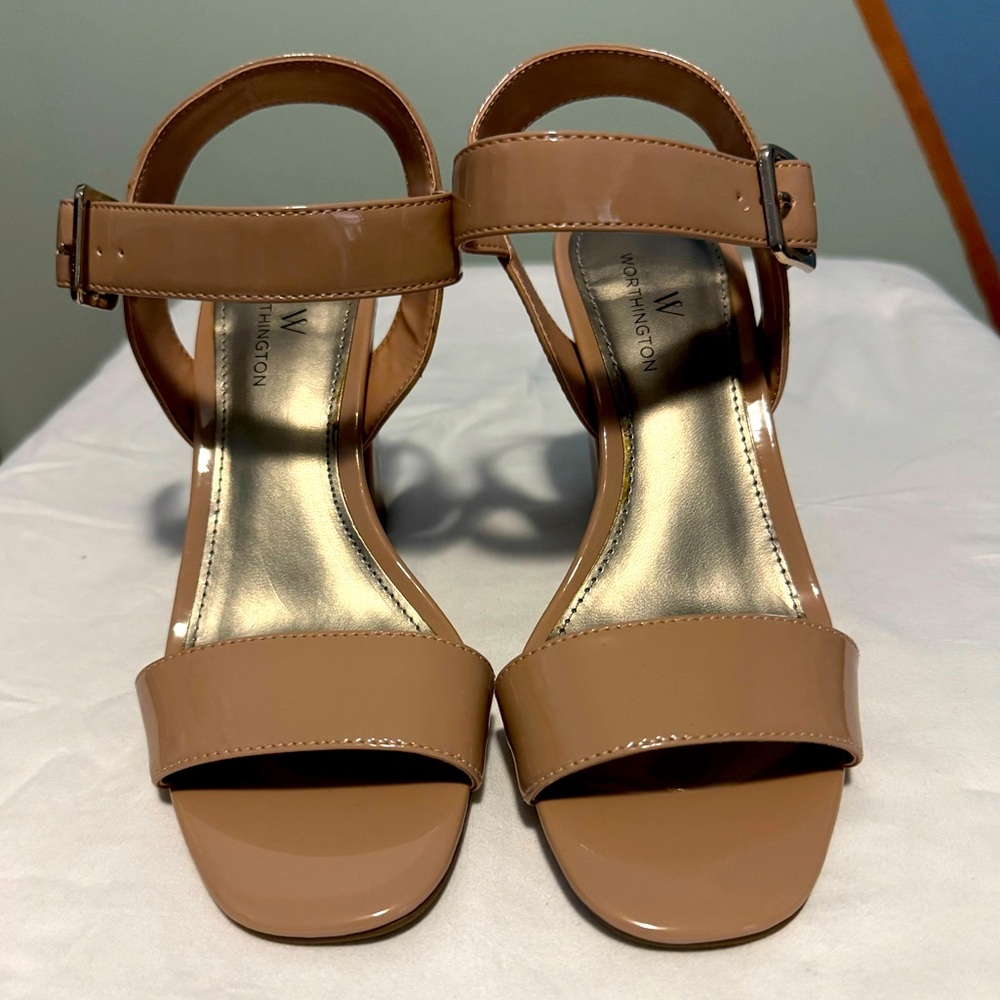 Never worn Patent Tan Leather woman’s dress shoes